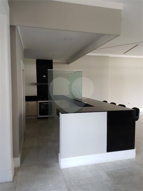 Apartamento à venda com 3 suítes em Jardim Londrina, São Paulo, SP
