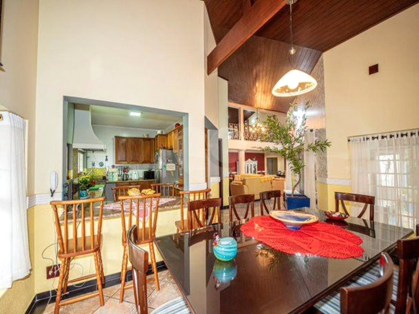 Casa à venda com 3 suítes no condomínio Aldeia da Serrinha, Sorocaba - SP