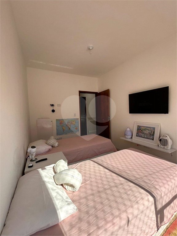 Sobrado à venda com 3 quartos, sendo 1 suíte,  em Villa Di Cesar, Mogi das Cruzes, SP