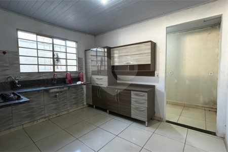 Casa à venda com 2 quartos, sendo 1 suíte, em Bosque das Araras, Três Lagoas, MS
