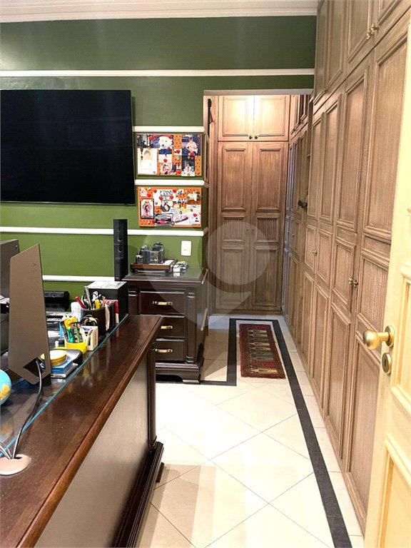 Apartamento à venda ou para alugar com 4 quartos, sendo 3 suítes, em Jardim Vitória Régia, São Paulo, SP