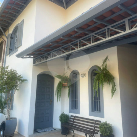 Sobrado à venda com 3 quartos, sendo 1 suíte, em Jardim Jussara, São Paulo, SP
