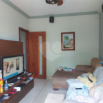 Casa térrea com piscina no Residencial Samambaia.