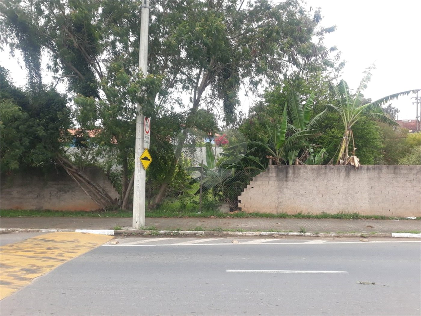 Terreno para alugar em Jardim Rene, São Roque, SP
