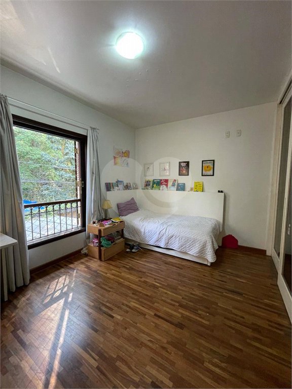 Casa à venda com 4 quartos, sendo 1 suíte, em Vila Morumbi, São Paulo, SP