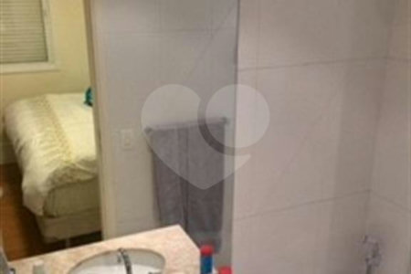 Apartamento à venda com 3 suítes em Campo Belo, São Paulo, SP