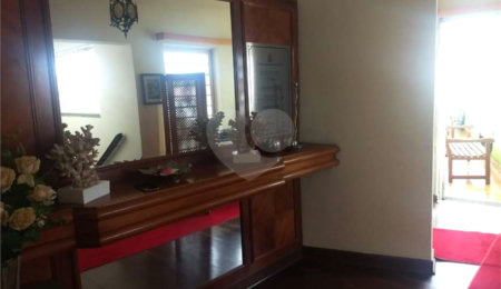 Casa à venda com 10 quartos, sendo 5 suítes,  em Tremembé, São Paulo, SP
