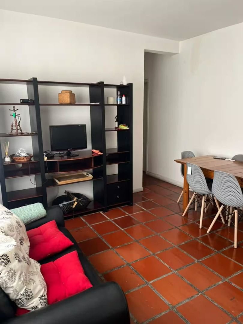 Apartamento com 3 dormitórios à venda, 72 m² por R$ 349.800,00 - Parque Enseada - Guarujá/SP
