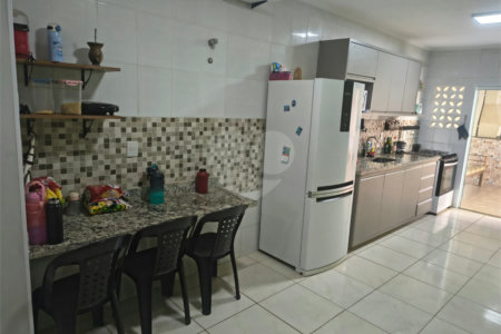 Casa à venda com 2 quartos, sendo 1 suíte,  em Jardim Interlagos, Ribeirão Preto, SP
