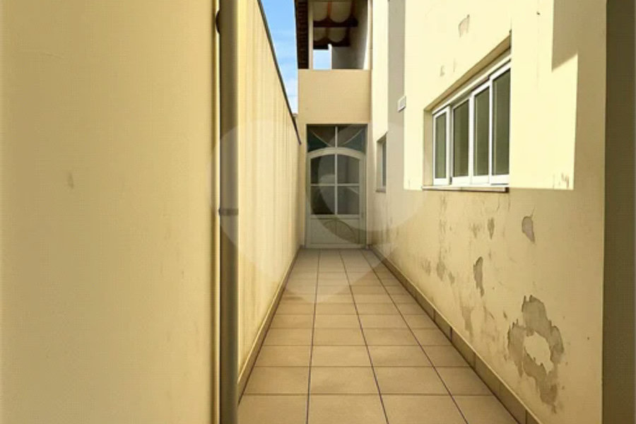Sobrado à venda com 3 quartos, sendo 1 suíte, em Tremembé, São Paulo, SP