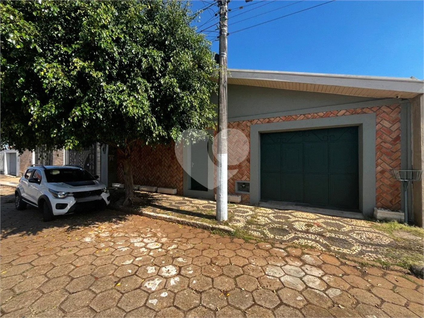 Casa à venda com 3 quartos, sendo 1 suíte,  no Centro, Itapetininga, SP