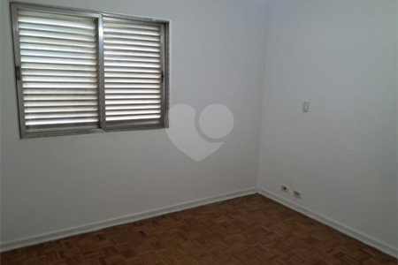 Sobrado para alugar com 4 quartos, sendo 2 suítes, em Interlagos, São Paulo, SP
