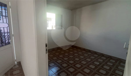 Casa de Vila à venda com 2 quartos em Tremembé, São Paulo, SP
