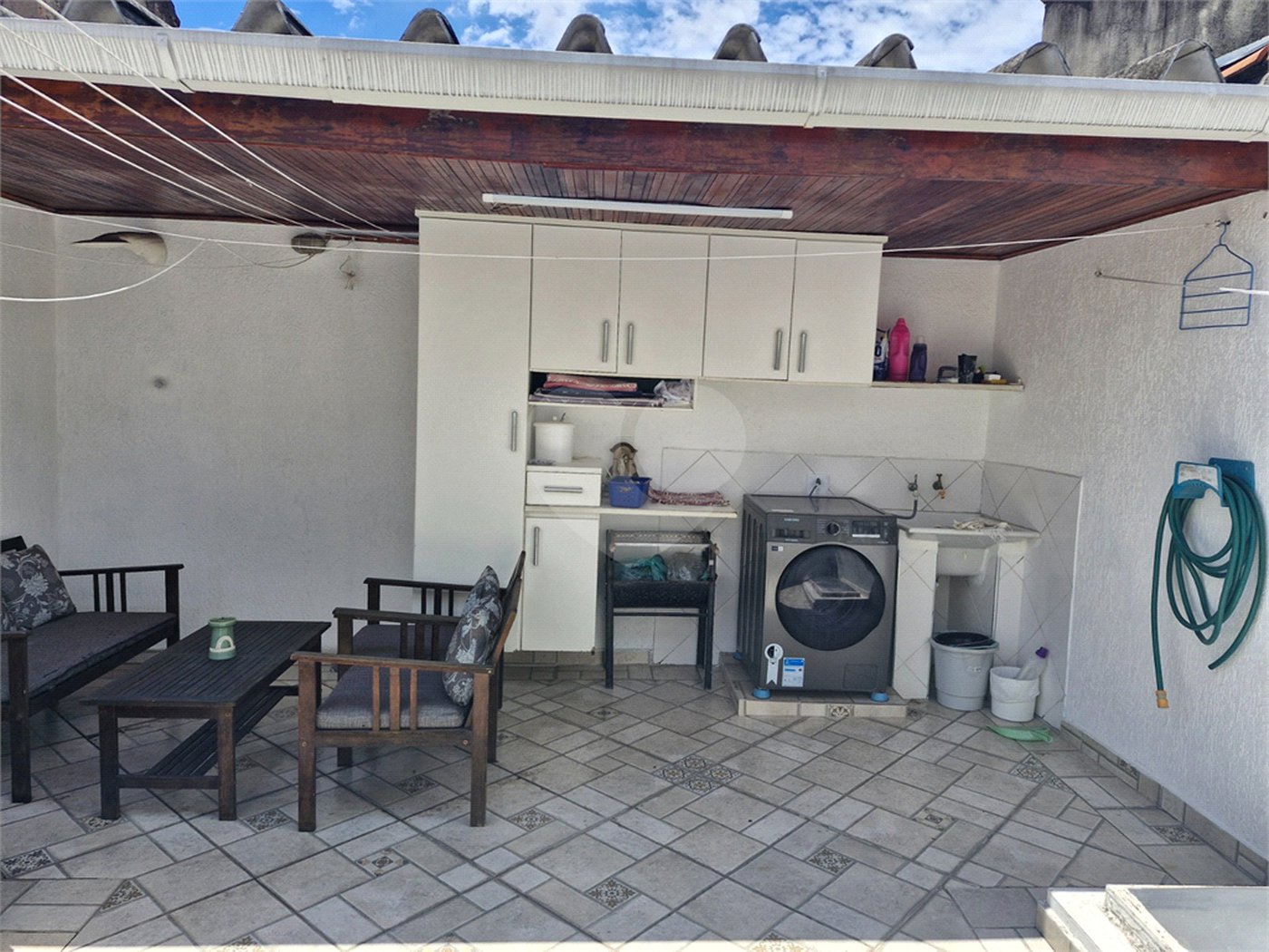 Sobrado à venda com 3 quartos, sendo 1 suíte, em Jardim Caravelas, São Paulo, SP