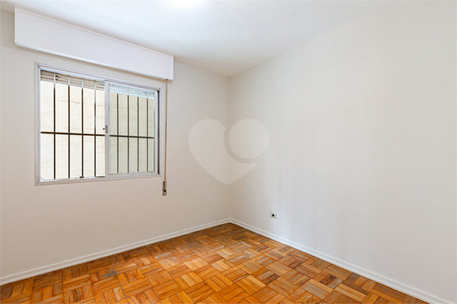 Apartamento à venda com 3 quartos, sendo 1 suíte,  em Jardim América, São Paulo, SP