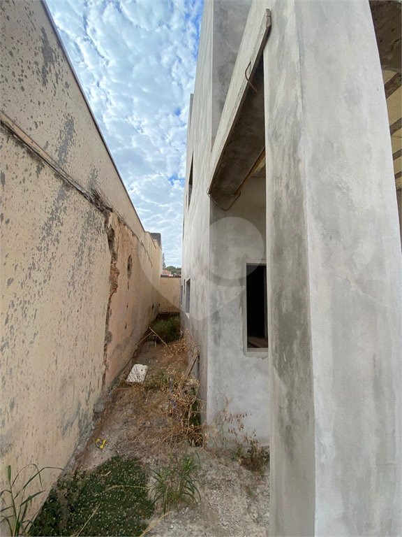 Casa térrea na Vila São José.