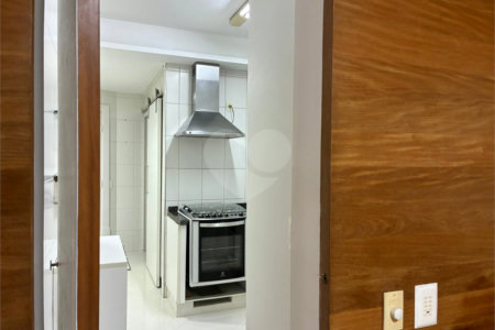 Apartamento à venda com 3 quartos, sendo 1 suíte,  em Vila Guilherme, São Paulo, SP