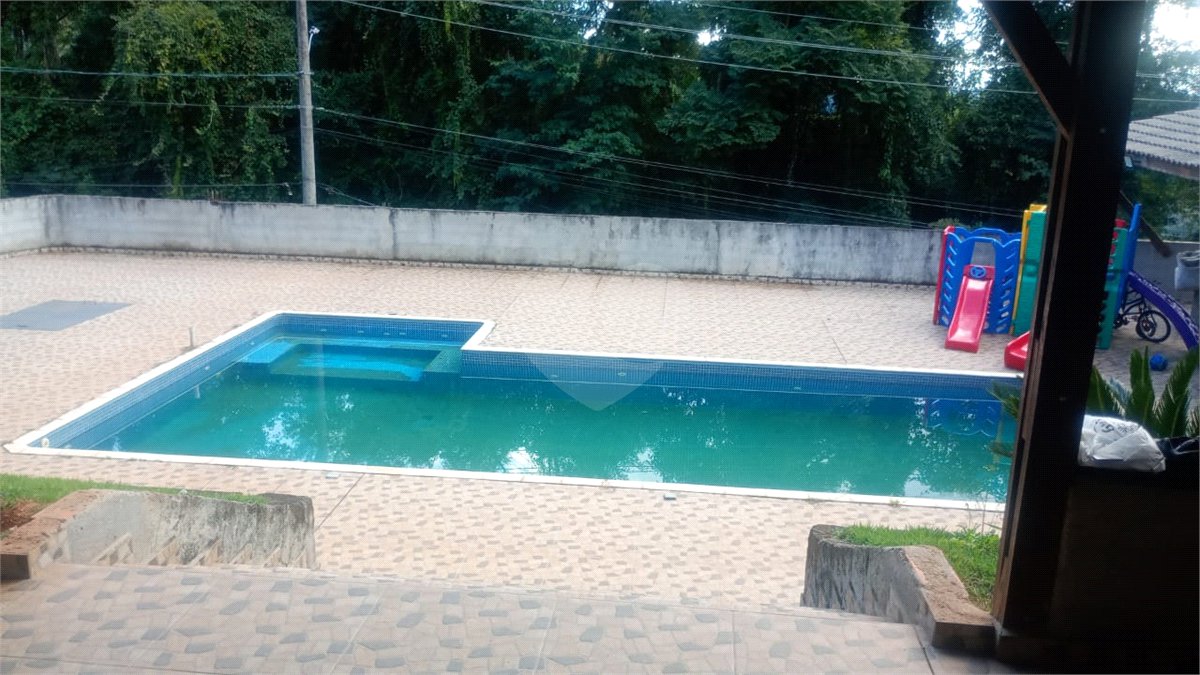 Condomínio para alugar com 3 quartos, sendo 1 suíte, em Caraguatá, Mairiporã, SP
