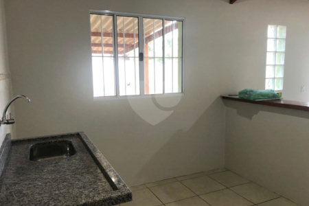 Casa à venda com 1 quarto no Centro (canguera), São Roque, SP