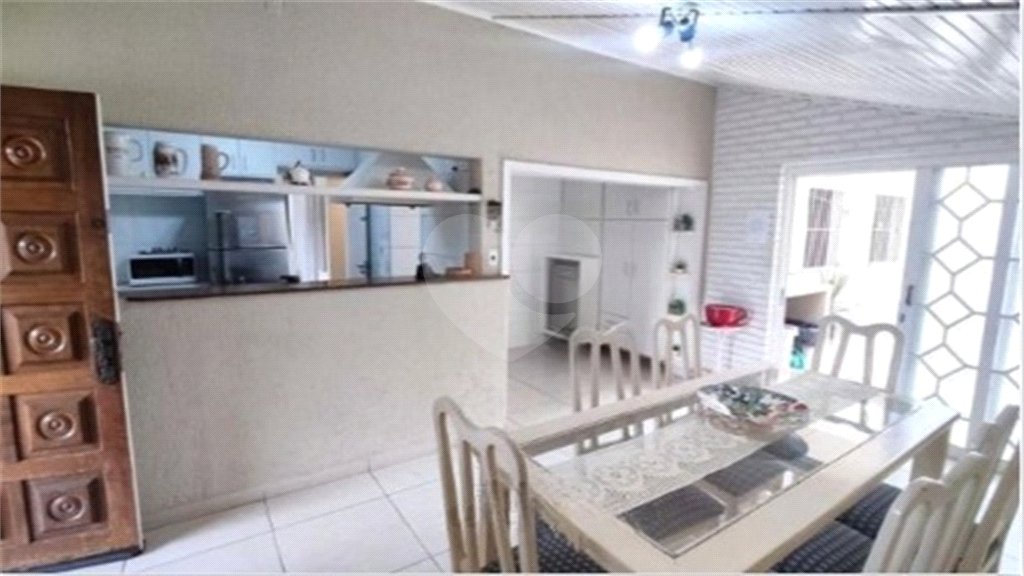 Casa à venda ou para alugar com 4 quartos, sendo 1 suíte, em Jardim Messina, Jundiaí, SP