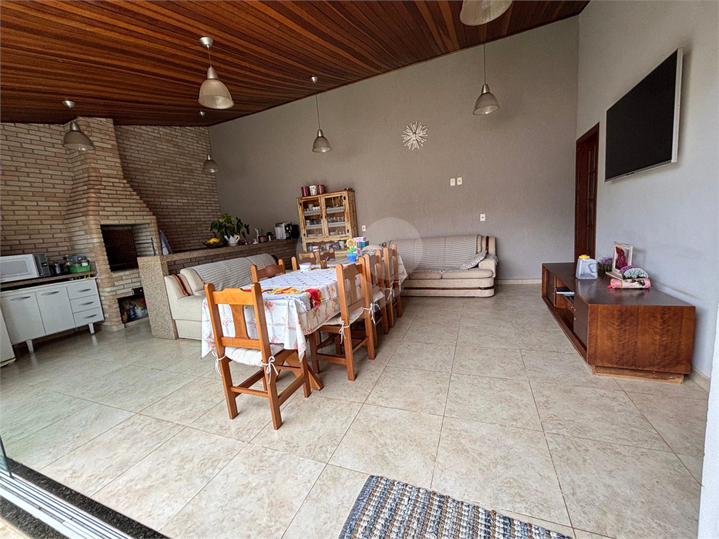 Casa à venda com 4 quartos, sendo 1 suíte,  em Vila Barth, Itapetininga, SP
