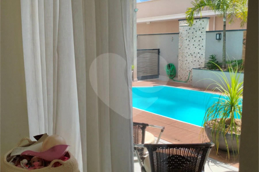 Casa à venda com 3 suítes em Carmo, Araraquara, SP