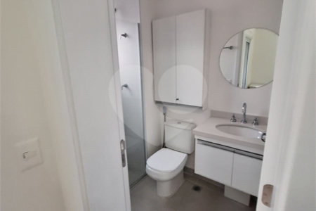 Apartamento à venda com 3 suítes em Vila Anastácio, São Paulo, SP