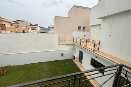 Casa à venda com 3 suítes no condomínio Residencial Maria Dulce, Indaiatuba - SP