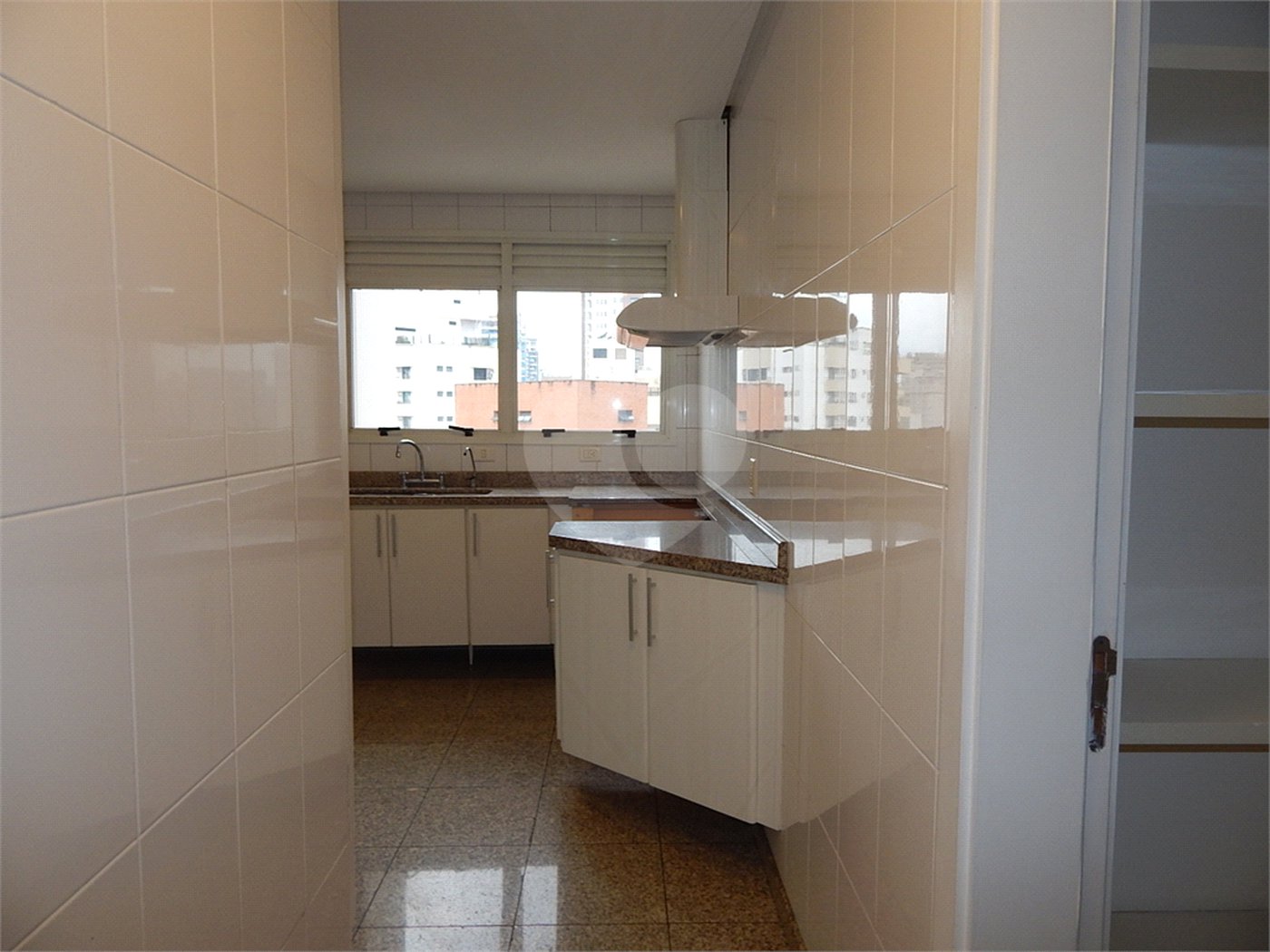 Apartamento à venda com 4 suítes em Moema, São Paulo, SP