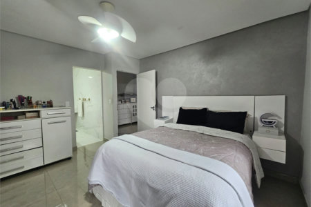 Casa à venda com 3 suítes em Jardim São Caetano, São Caetano do Sul, SP