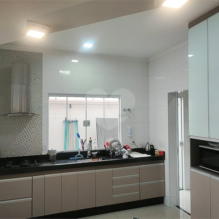 Casa à venda com 3 suítes em Jardim dos Flamboyants, Araraquara, SP