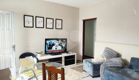 Prédio à venda com 4 quartos, sendo 1 suíte,  em Tremembé, São Paulo, SP