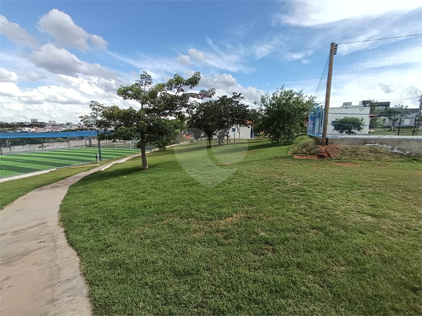 Terreno à venda no condomínio Jardim, Sorocaba - SP