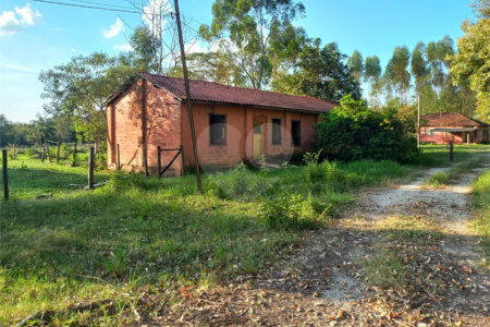 Sítio à venda com 3 quartos no Centro, Descalvado, SP
