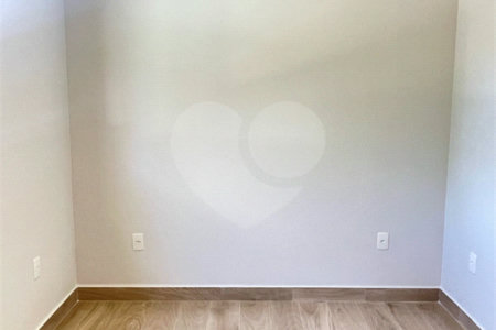 Casa à venda com 3 quartos, sendo 1 suíte, no condomínio Horto Florestal Iii, Sorocaba - SP