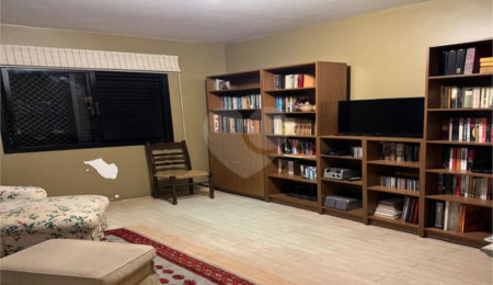 Apartamento à venda com 3 quartos, sendo 1 suíte,  em Jardim das Acácias, São Paulo, SP