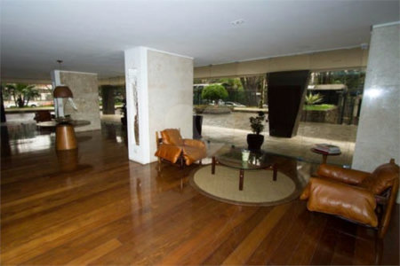 Apartamento à venda com 3 quartos, sendo 1 suíte, em Alto da Boa Vista, São Paulo, SP
