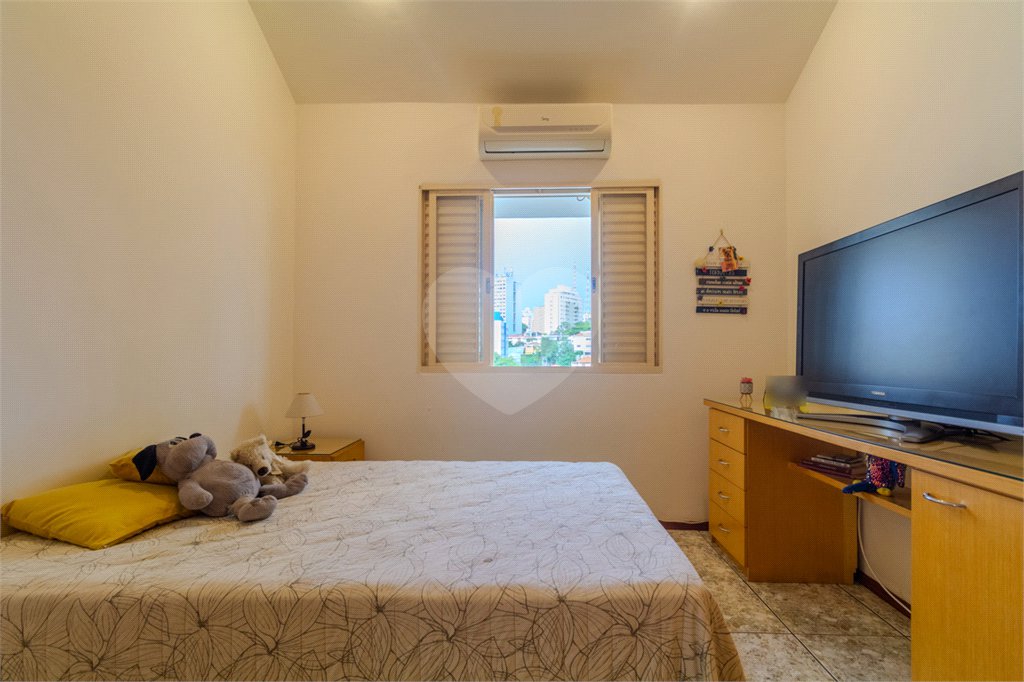 Sobrado à venda com 3 quartos, sendo 1 suíte, em Jardim Vera Cruz, São Paulo, SP
