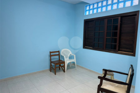 Casa à venda com 3 quartos, sendo 1 suíte, em Chácara Primavera, Suzano, SP