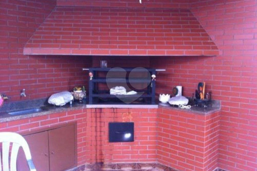 Sobrado à venda com 6 quartos, sendo 4 suítes, em Barro Branco (zona Norte), São Paulo, SP