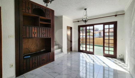 Sobrado à venda com 3 quartos, sendo 1 suíte,  em Nova Petrópolis, São Bernardo do Campo, SP