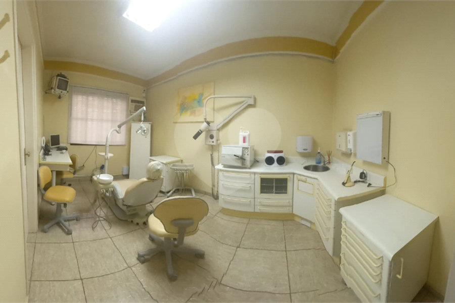 Casa para alugar com 3 quartos no condomínio Diva da Silva, São Paulo - SP