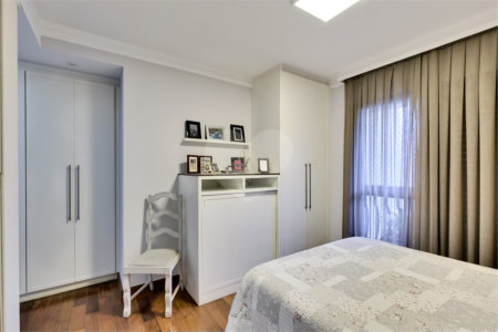 Apartamento à venda com 3 quartos, sendo 2 suítes, em Alto da Boa Vista, São Paulo, SP