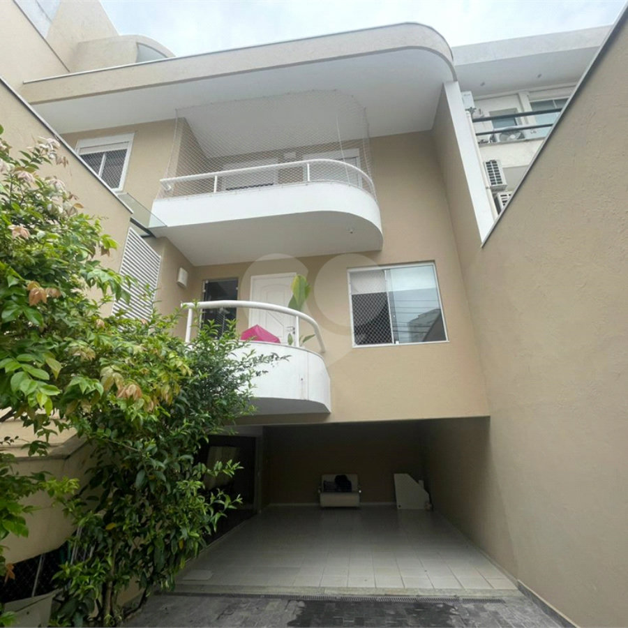 Casa à venda com 4 quartos, sendo 2 suítes, no condomínio Narandiba 23, São Paulo - SP