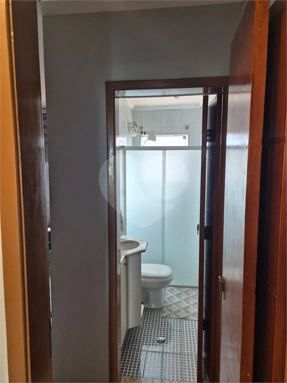 Sobrado à venda com 2 quartos, sendo 1 suíte, em Vila Nivi, São Paulo, SP
