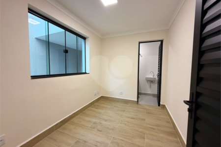 Casa à venda com 5 quartos, sendo 4 suítes, em Vila Rosália, Guarulhos, SP