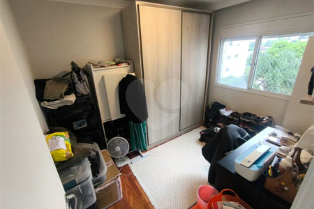 Apartamento à venda com 3 quartos, sendo 1 suíte,  em Jardim Vazani, São Paulo, SP