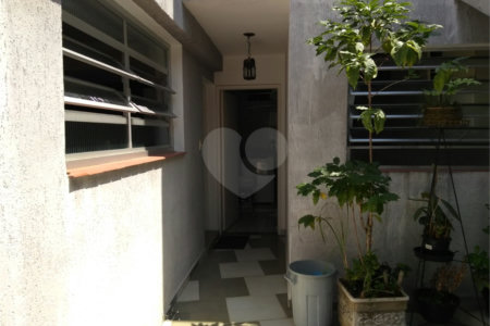 Casa à venda com 3 quartos, sendo 1 suíte, em Jardim da Saúde, São Paulo, SP