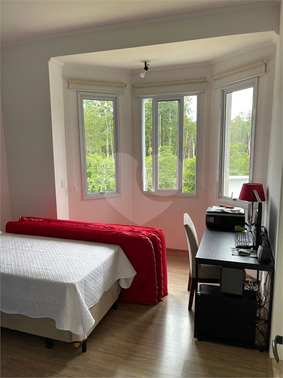 Casa à venda com 4 suítes no condomínio Jardim das Palmeiras, Bragança Paulista - SP