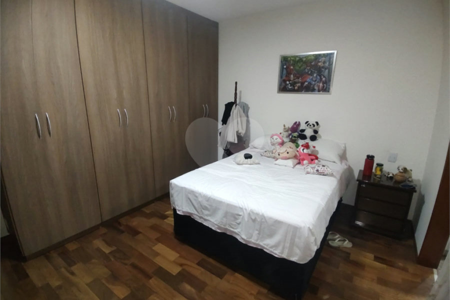 Casa à venda com 3 suítes no condomínio Morada das Hortênsias, São Paulo - SP
